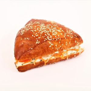 Kräuterfrischkäse Laugensandwich